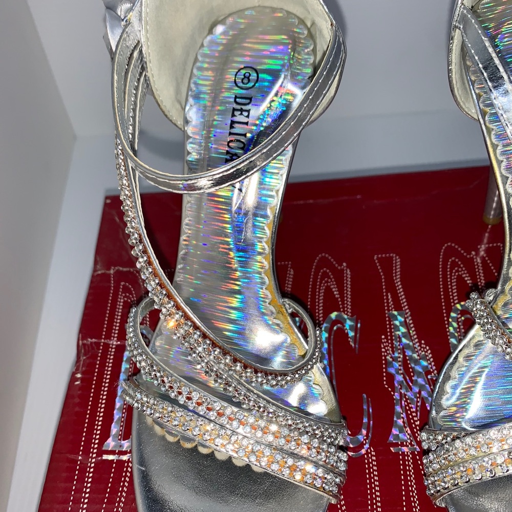 High Heels - Picture 3 of 11